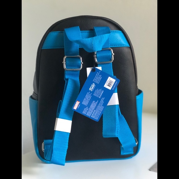 Funko x Marvel black light back pack - Picture 4 of 4